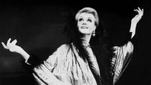 World honors a Broadway Queen - Angela Lansbury