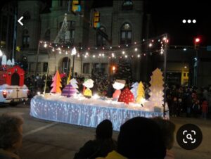 Peanuts parade float